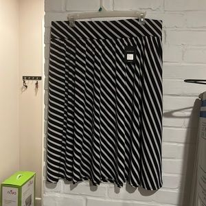 Plus Size Black/white Stripe Skirt- Lane Bryant 18/20